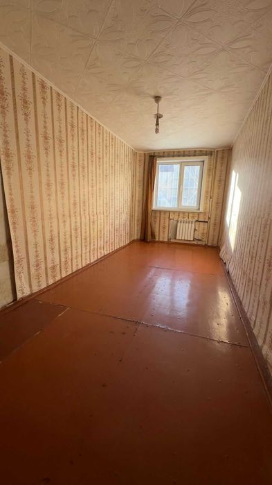 Продам двухкомнатную квартиру в центре