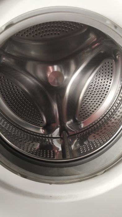 Машинка стиральная автомат