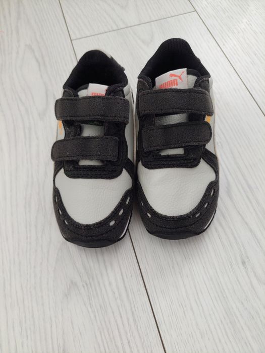 Adidasi Puma copii