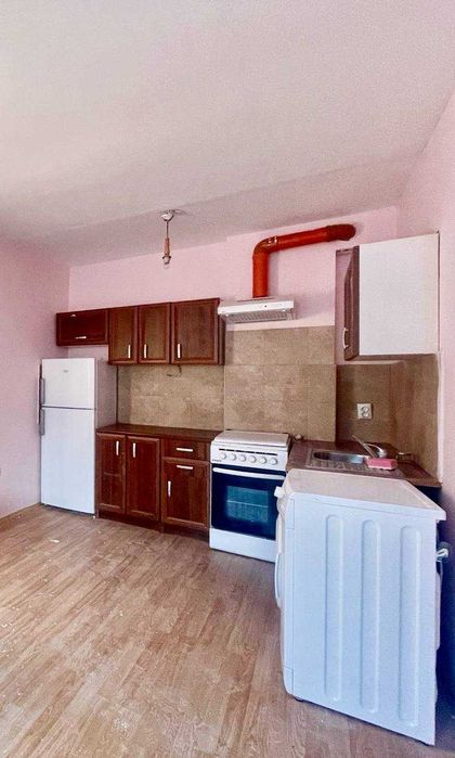 БЕЗ  допълнителни плащания. Уютен обзаведен 2-стаен , кв. Галата.