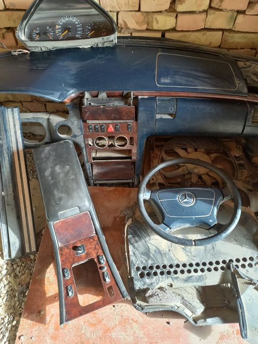 Запчасти авто,парковка