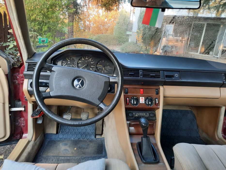 Mercedes 200d ,124 1986 g.