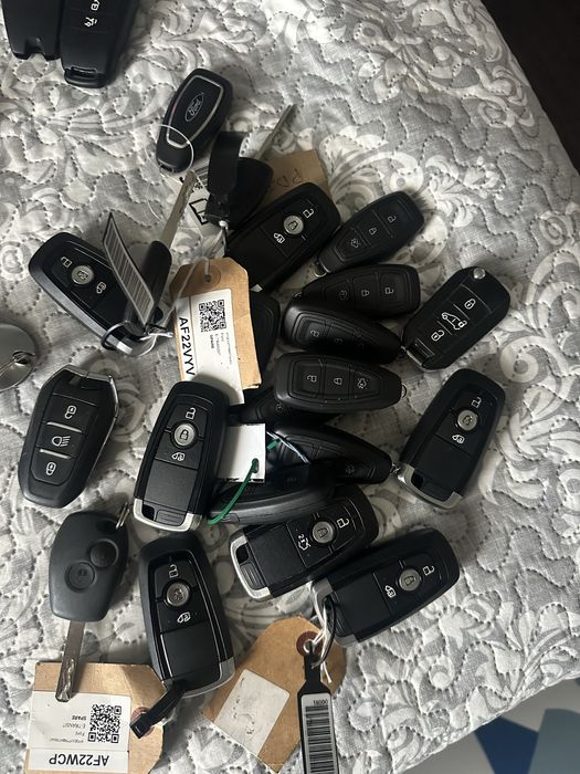 Chei auto smart noi originale fara uzura