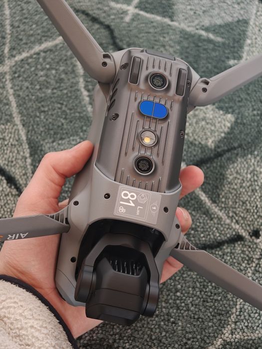 DJI Air 3, DJI RC-N2 Fly More Combo