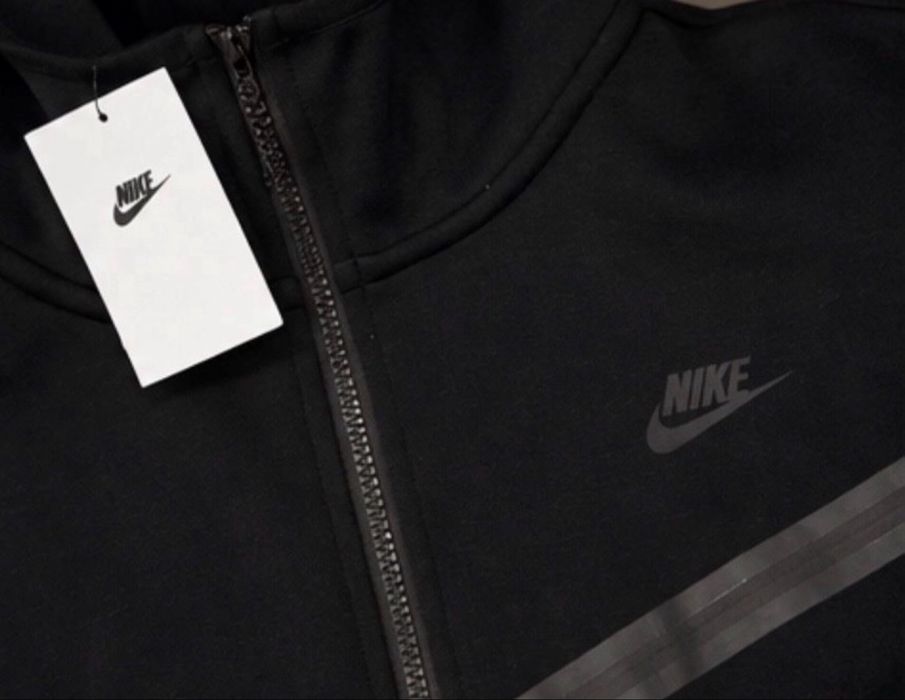 Срочно продам кофту Nike Tech Fleece Black