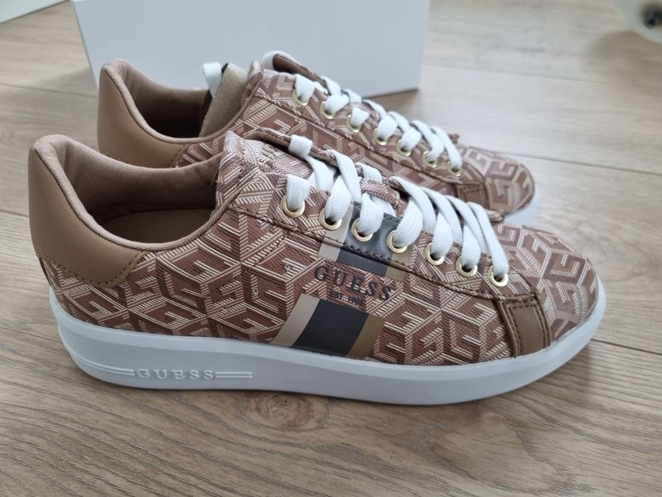 Маратонки Guess 38 номер