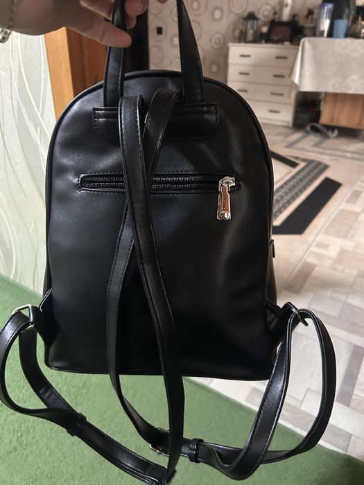 Продам женские сумочки