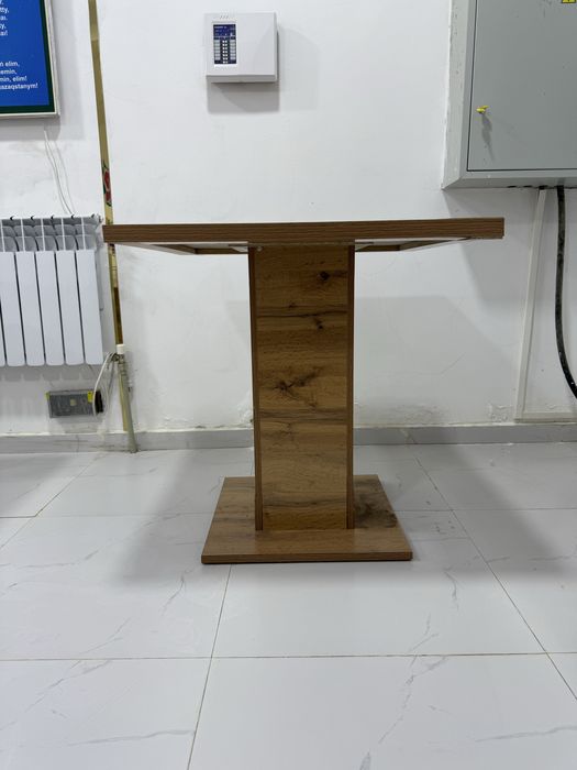 Продам стол деревянный