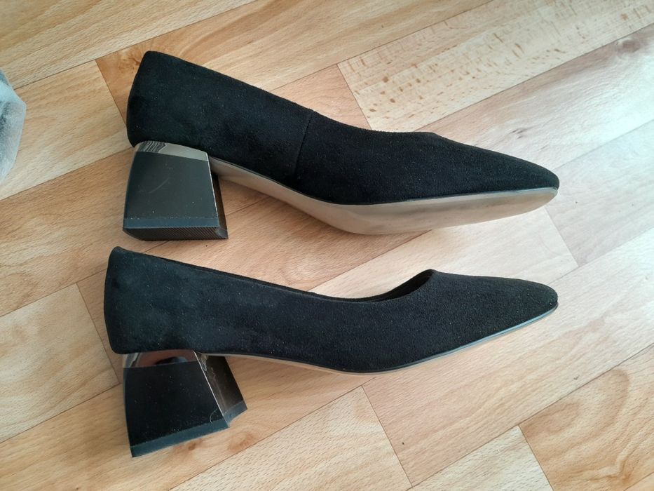 Кожаная женская обувь