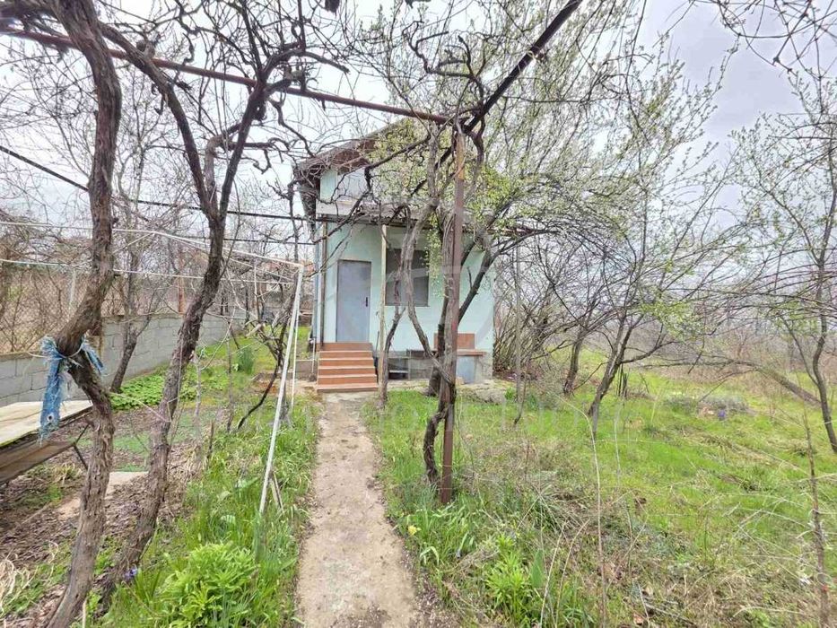 Реф. 2967 Къща / Тип Вила /  Двор