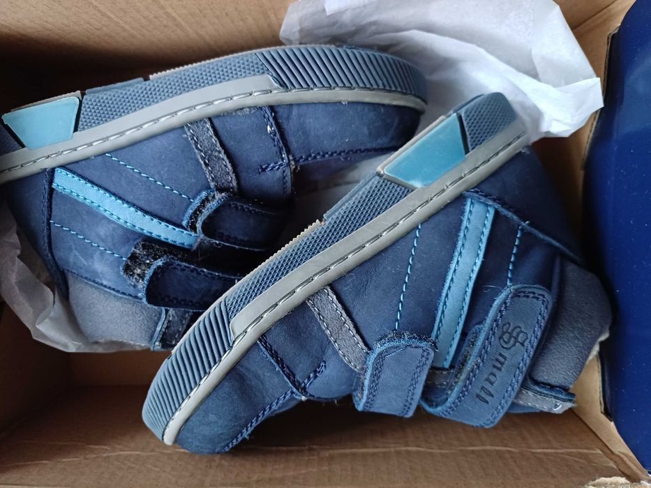 2 perechi Bocancei /ghetute marimea 25