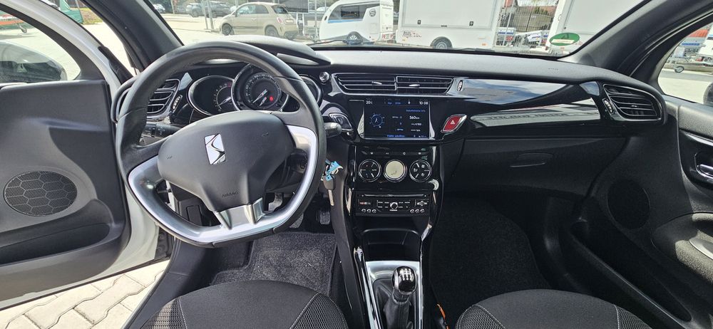 Citroen DS3 - 1.2 VTi So Chic - 2013 - Navigatie