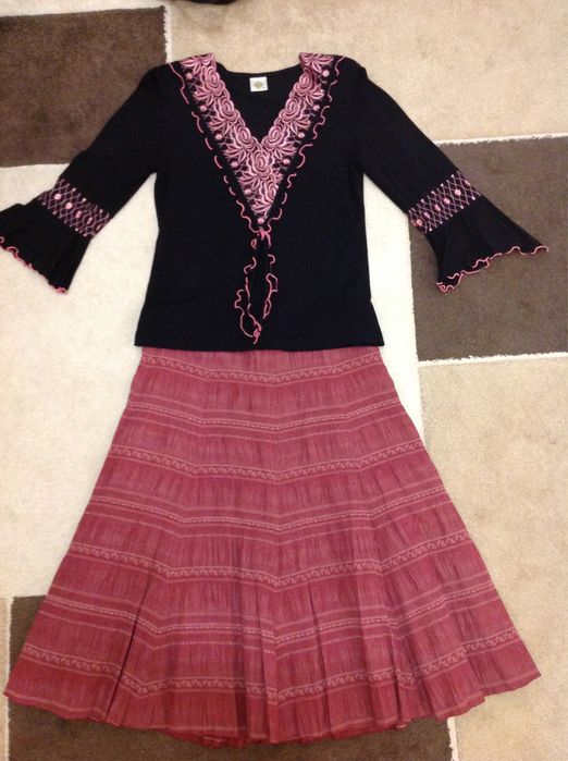 Красивый наряд,размер 44-46