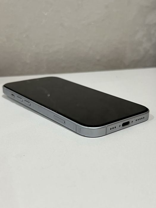 Идеал!! Айфон 15 ,128гб  86%