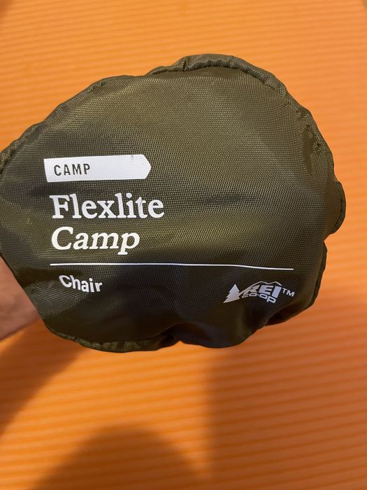Scaun camping pescuit Rei Flexlite Camp similar Helinox