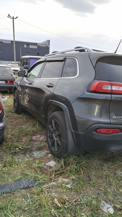 Jeep Cherokee 3.2