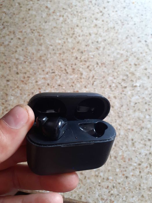 2 комплекта наушников Honor