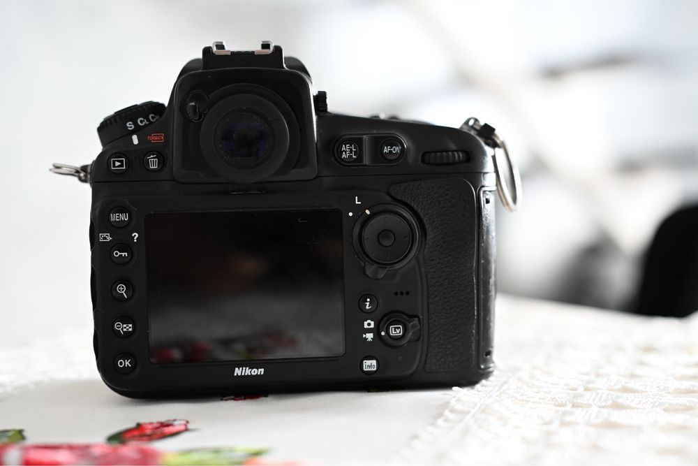 Nikon D810 + nikkor 180mm f2.8