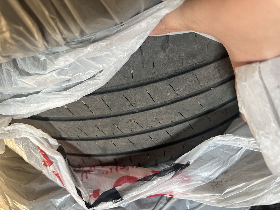 Резина Bridgestone на 18