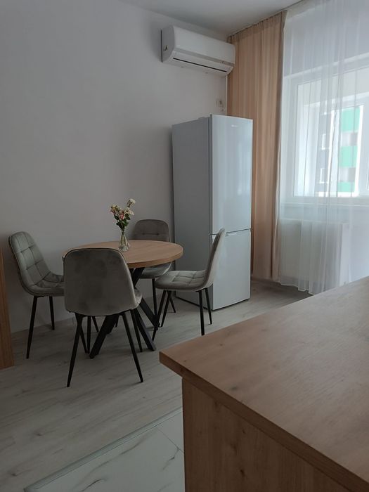 Apartament semidecomandat de inchiriat — fotografia 3
