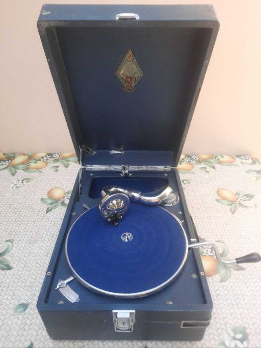 Патефон. Антиквар