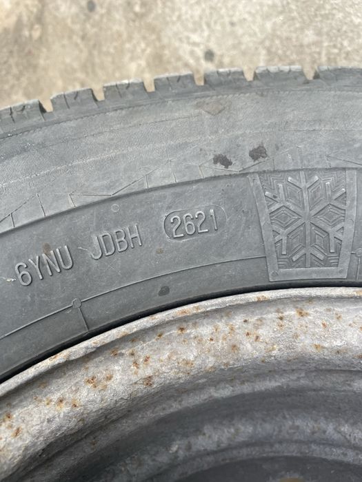 Зимни гуми с джанти 225 70 15 Спринтер