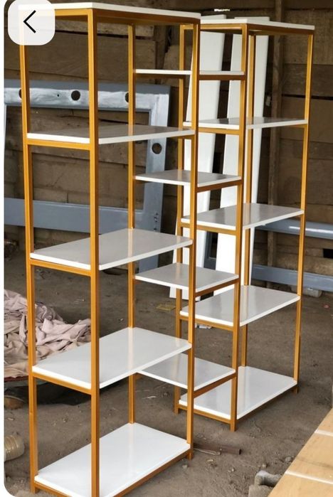 Stellaj v stile loft