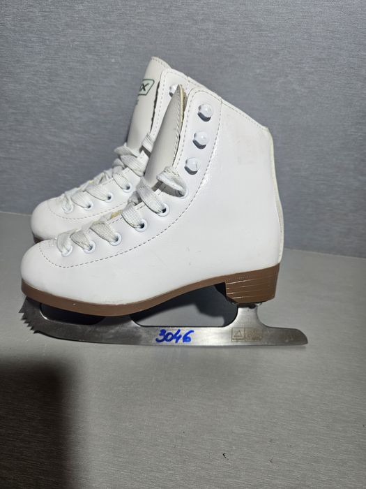 Patine 3046  gheata patinaj artistic  DBX   marime 27-28   (18    cm lungime interioara).