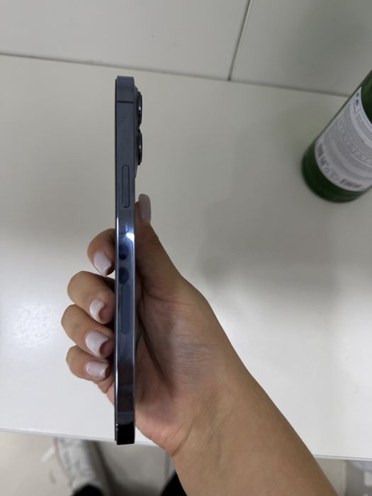 Продам 13 pro max в хорошем состоянии