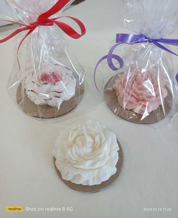 Подаръчни свещи за всеки повод