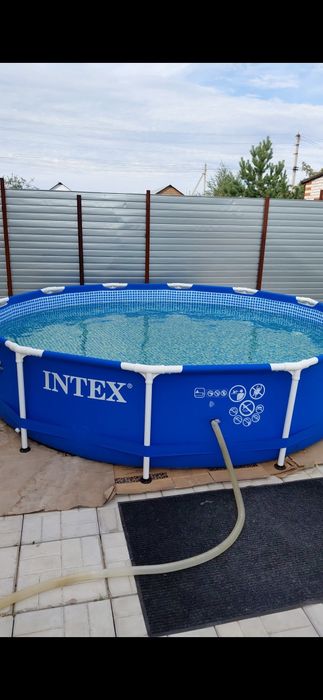 Бассейн каркасный INTEX