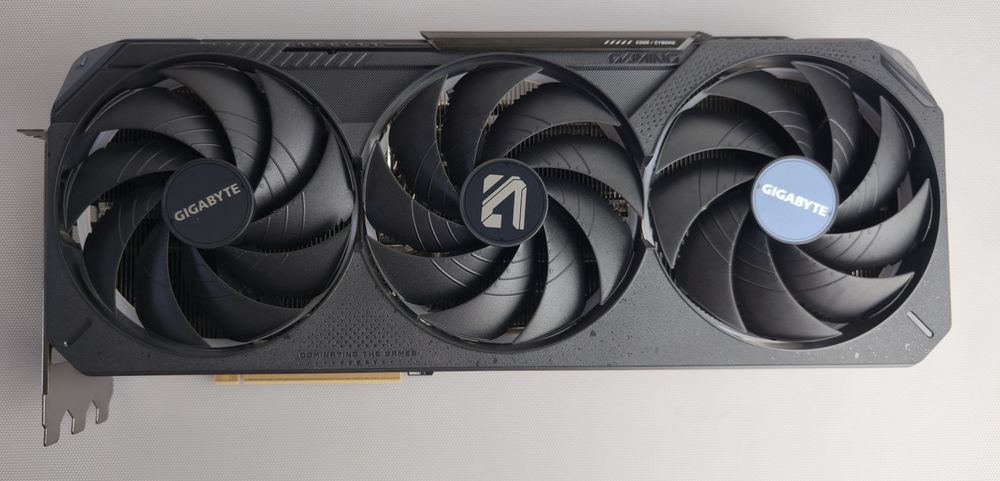 Видео карта Gigabyte Gaming OC RTX 5080 16GB GDDR7 Nvidia GeForce
