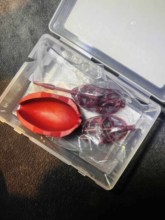 feeder set nou în cutie