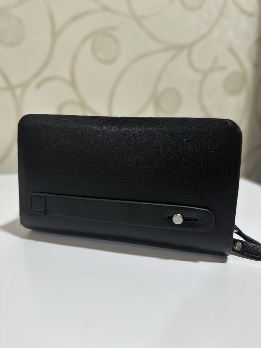 барсетка эркакларники сотилади