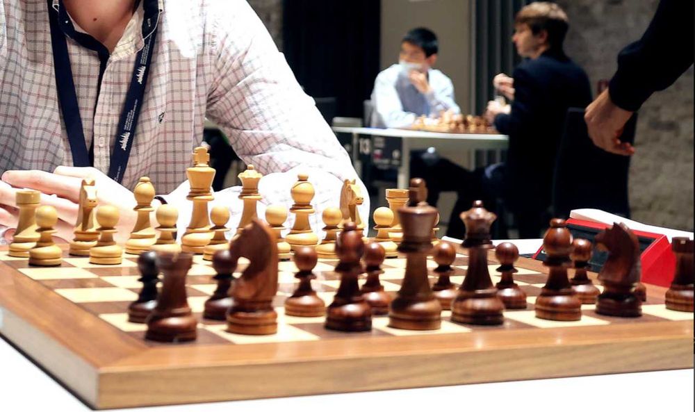 Шах професионални фигури с табло