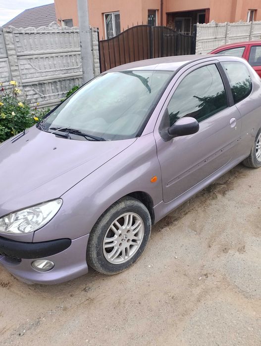Vând Peugeot 206