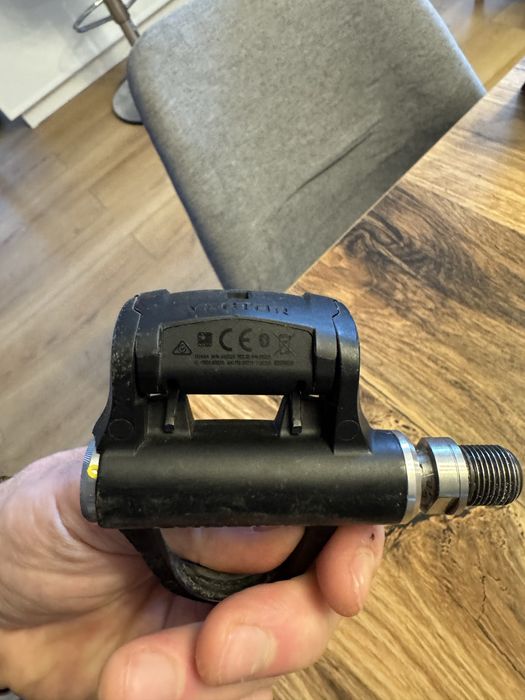 Pedală Garmin Power Meter vector 3