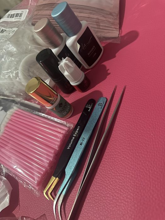 Vand pat de gene+lampa+produse pentru gene+ perna