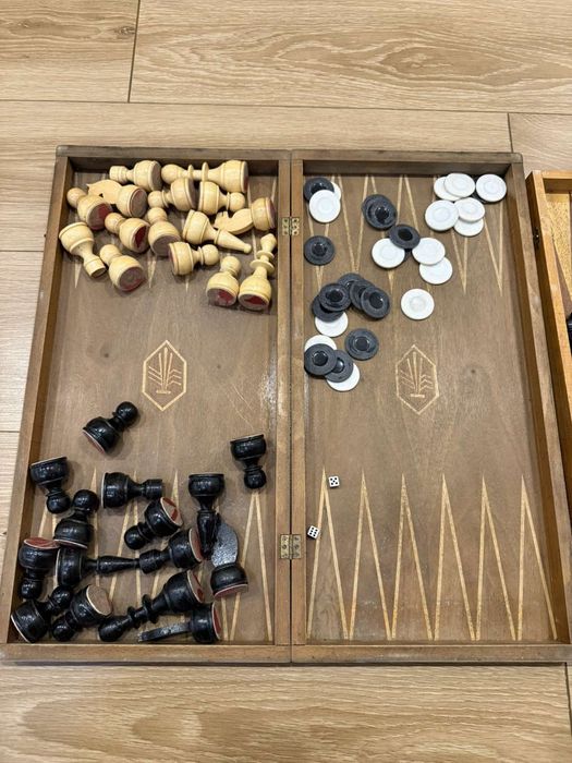 Две Старитабла/шах  за игра