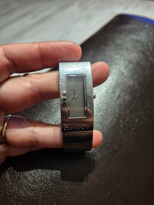 Дамски часовник DKNY