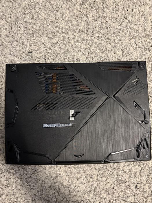 Laptop Gaming MSI GF63 Thin - Intel i7-11800H - RTX 3050