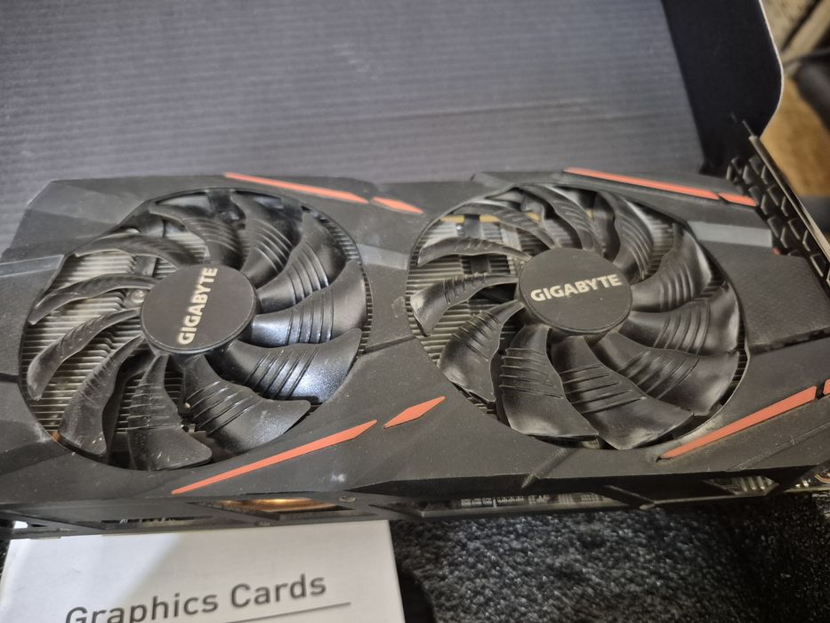 Продам gigabyte radeon rx 580