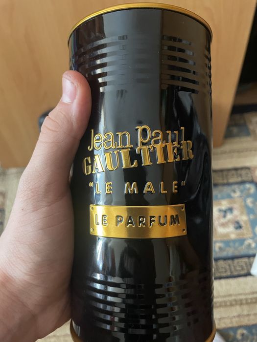 Парфюм “Le Male”
