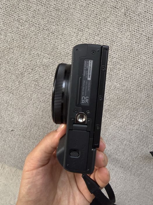 Canon G7X Mark III