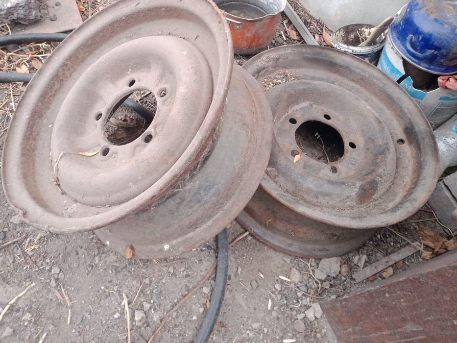 Продам железные диски б/у на  15 за 4000.