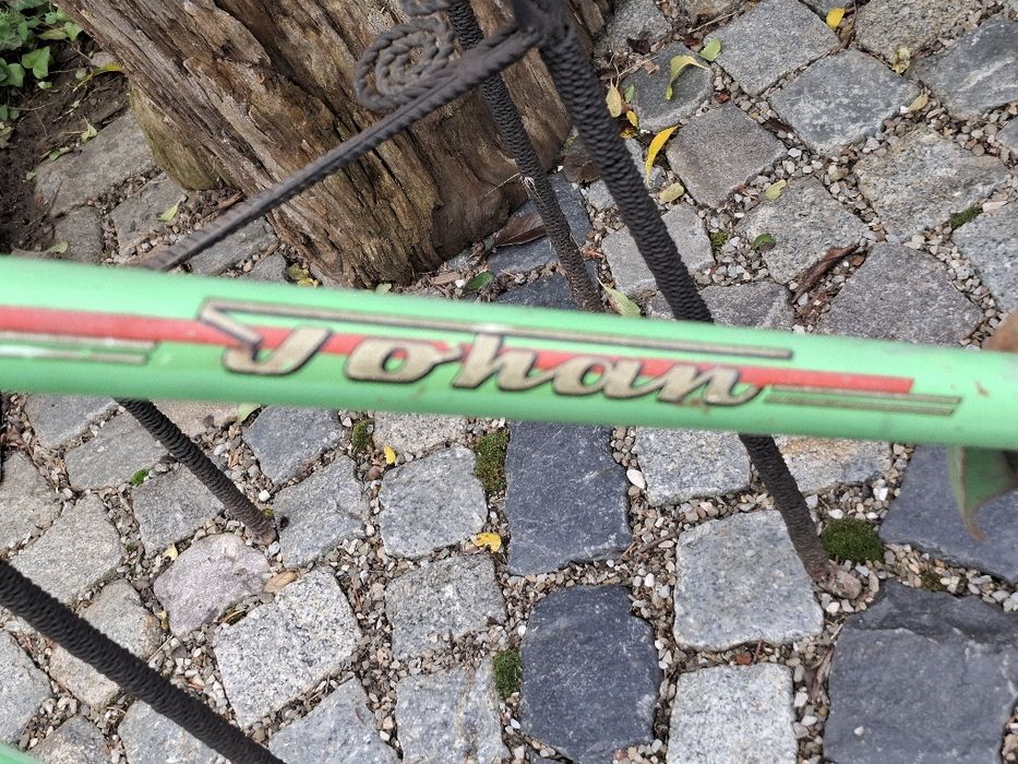 Bicicletă veche Tohan, anul 1980