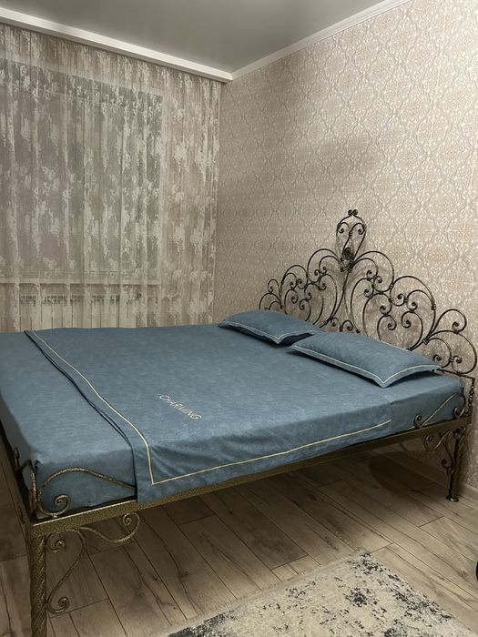 Кованная кровать с матрасом 180/200