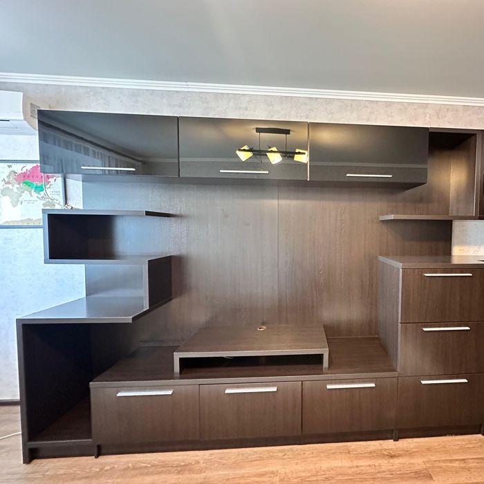 Шкаф для гостиной