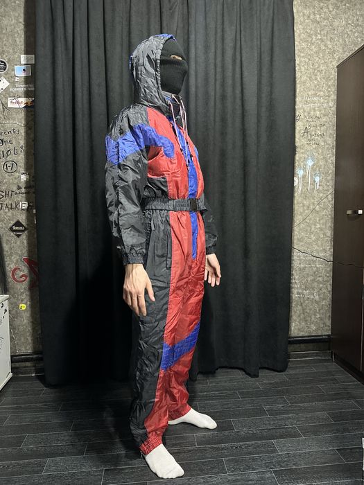 Лыжный комбинезон