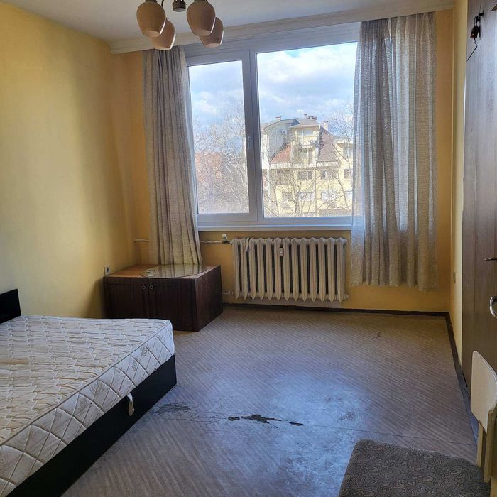 Център, 3-стаи, Без Преход, Топ Локация!